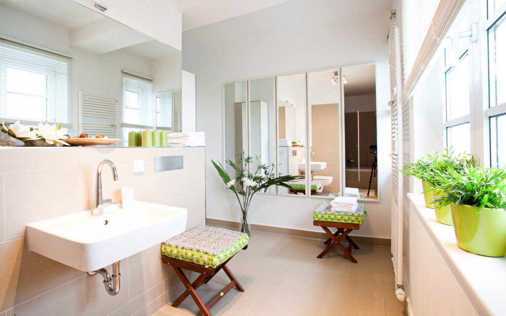 modernes Badezimmer